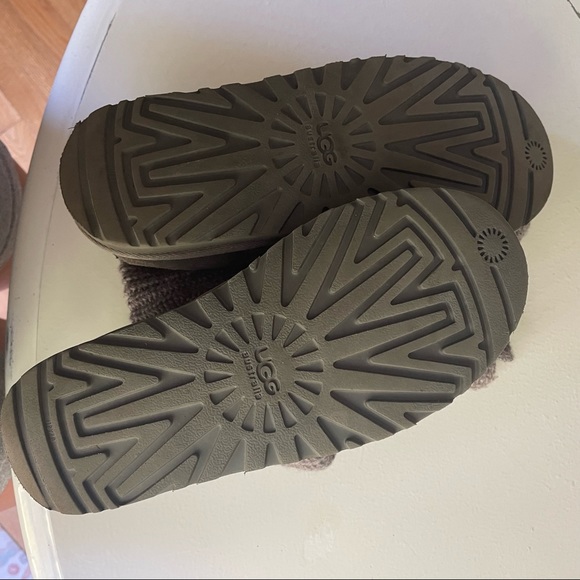 Classic Cardy Gray Womens Ugg boots Sz 8 US - Picture 6 of 9